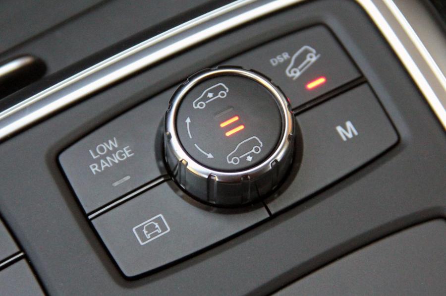  Mercedes-Benz ML350 BlueTEC 2012 года  (фото 8 из 56)
